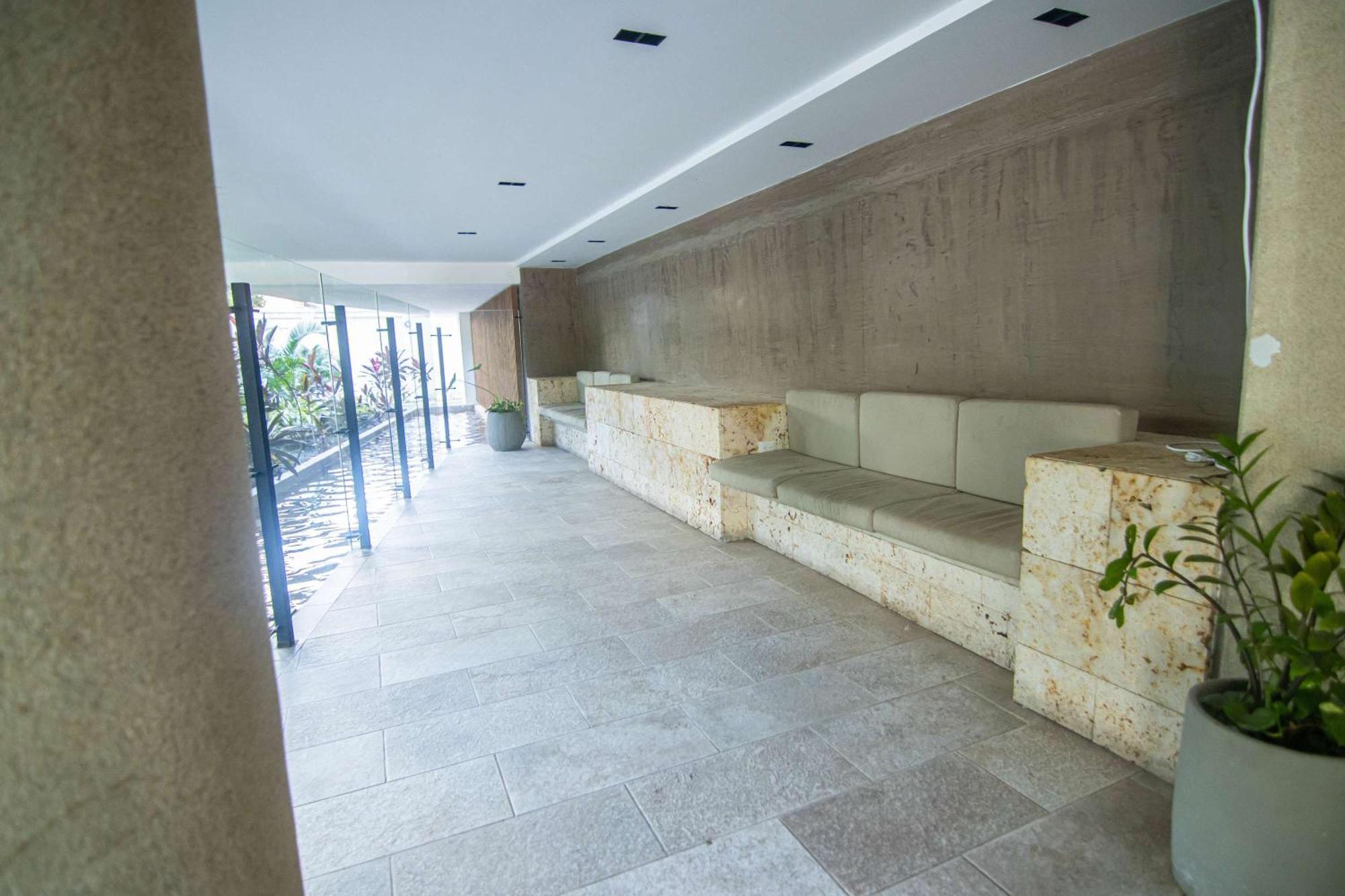 New & Comfortable In Cielo Mar